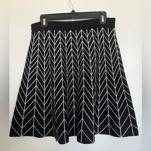 Max Studio Black and White Chevron Skirt, Medium, NWT